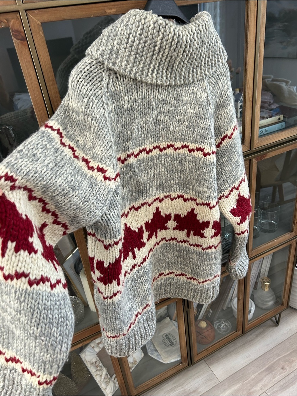 Vintage Handmade Knitted 100% Wool Chunky Zip-Up Canada Leaf Nordic Knit Sweater - Picture 5 of 14